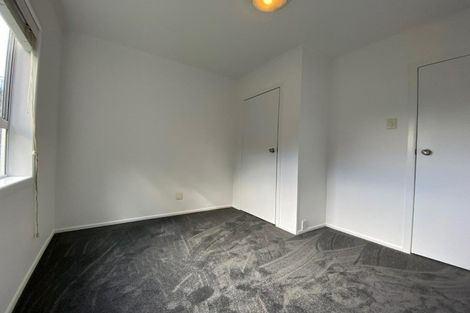 Photo of property in 25 Roberts Avenue, Bayswater, Auckland, 0622