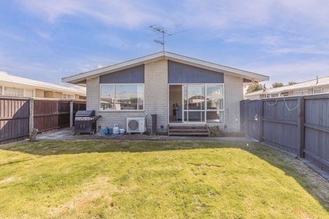 Photo of property in 1/7 Tulloch Place, Papanui, Christchurch, 8052
