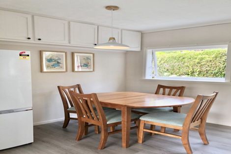 Photo of property in 35 Montgomery Avenue, Rothesay Bay, Auckland, 0630