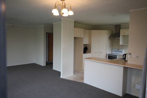 Photo of property in 6/39 Norcross Avenue, Henderson, Auckland, 0612