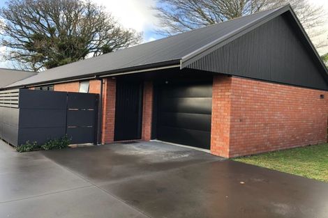 Photo of property in 427 Carrington Street, Upper Vogeltown, New Plymouth, 4310