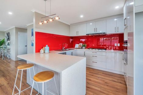 Photo of property in 285a Don Buck Road, Massey, Auckland, 0614