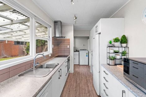 Photo of property in 7 Rainbow Place, Wattle Downs, Auckland, 2103