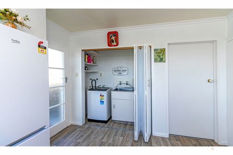 Photo of property in 10a-b Churchill Place, Waimate, 7924