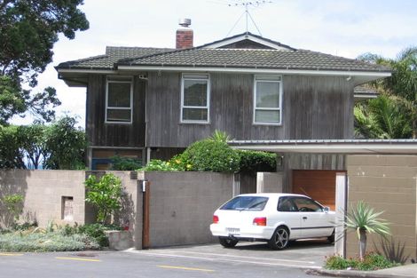Photo of property in 25 Huntly Road, Campbells Bay, Auckland, 0630