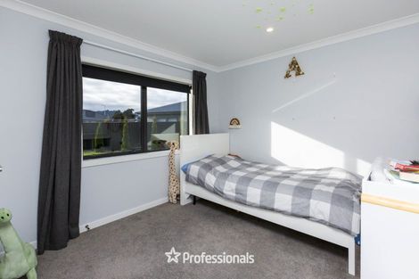 Photo of property in 10 Kerrigan Crescent, Wallaceville, Upper Hutt, 5018