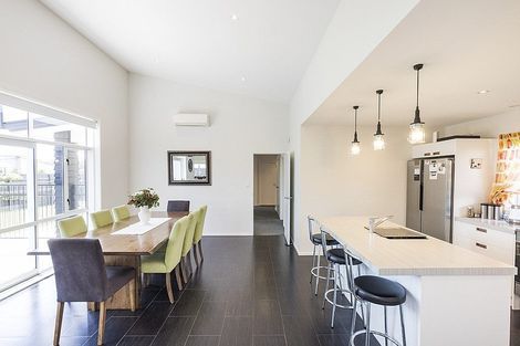 Photo of property in 2 Morocco Terrace, Kelvin Grove, Palmerston North, 4414