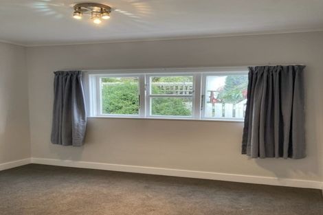 Photo of property in 2 Henry Street, Kilbirnie, Wellington, 6022