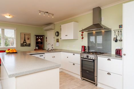 Photo of property in 122 Massey Road, Waipu, 0582