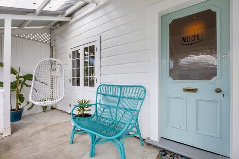 Photo of property in 54 Belt Road, New Plymouth, 4310