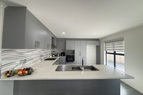 Photo of property in 8d Cosgrave Road, Papakura, 2110