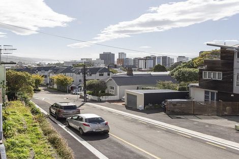 Photo of property in 25/10 Pitarua Street, Thorndon, Wellington, 6011