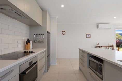 Photo of property in 12 Killarney Avenue, Halswell, Christchurch, 8025