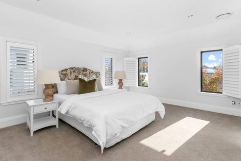 Photo of property in 5 Merivale Lane, Merivale, Christchurch, 8014