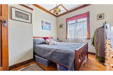 Photo of property in 56 Ngataringa Road, Devonport, Auckland, 0624