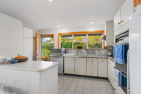 Photo of property in 196 Dyers Pass Road, Cashmere, Christchurch, 8022