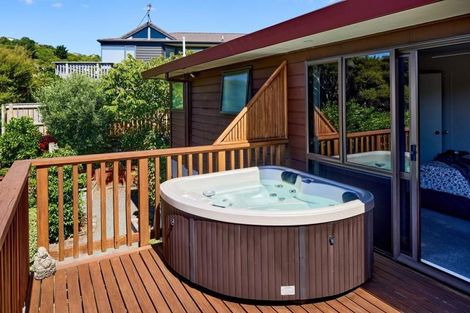 Photo of property in 12 Dornoch Place, Papakowhai, Porirua, 5024