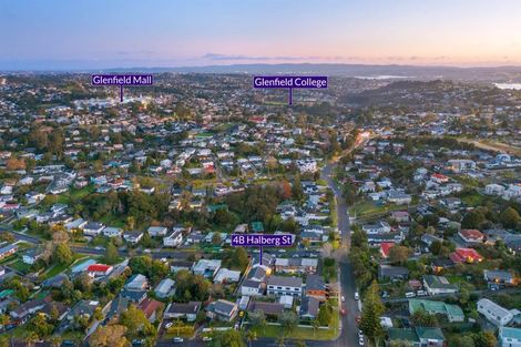 Photo of property in 4b Halberg Street, Glenfield, Auckland, 0629