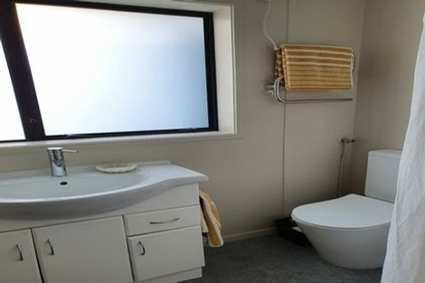 Photo of property in 5 Bellbird Place, Orewa, 0931