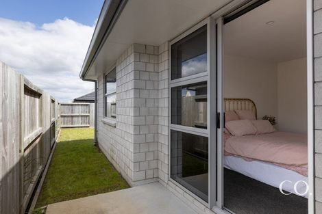 Photo of property in 15 Furlong Road, Papamoa, 3118