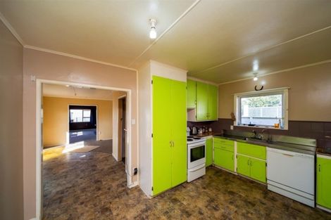 Photo of property in 58 Egmont Street, Hawera, 4610