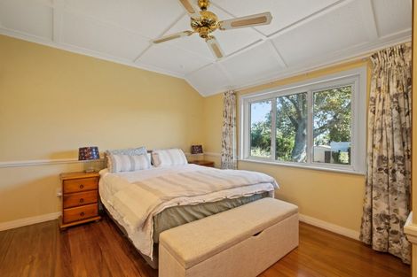 Photo of property in 40 Youngs Road, Papakura, 2110