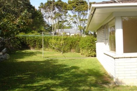 Photo of property in 2/95 Archers Road, Hillcrest, Auckland, 0629