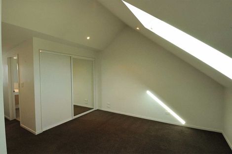 Photo of property in 9/20 North Avon Road, Richmond, Christchurch, 8013