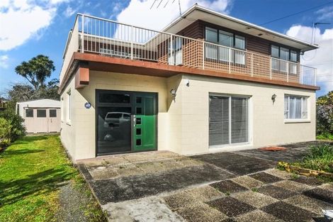 Photo of property in 40 Godley Road, Green Bay, Auckland, 0604