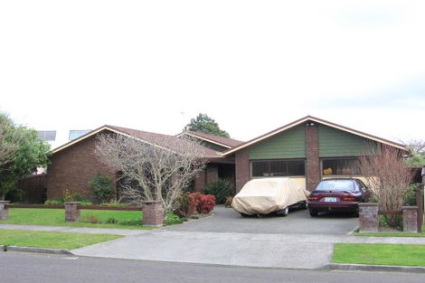 Photo of property in 24 Hind Place, Hokowhitu, Palmerston North, 4410
