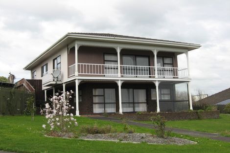 Photo of property in 1 Tower Crescent, Durie Hill, Whanganui, 4500