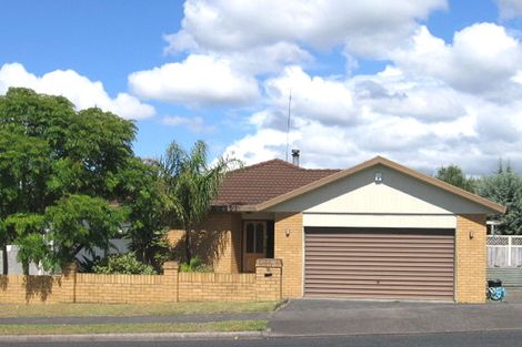 Photo of property in 9 Westpark Drive, West Harbour, Auckland, 0618