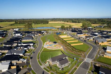 Photo of property in 21 Paradise Way, Halswell, Christchurch, 8025