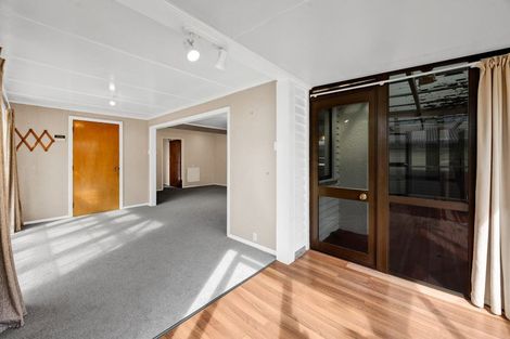 Photo of property in 96 Fairfield Road, Hawera, 4610