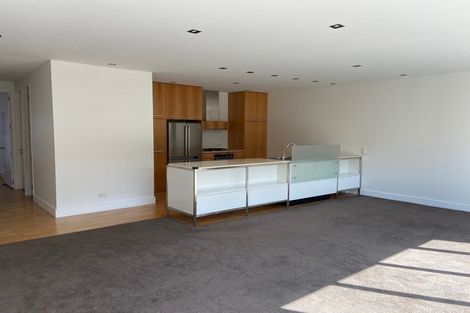 Photo of property in 7/258 Hurstmere Road, Takapuna, Auckland, 0622