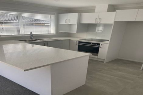 Photo of property in 53 Jack Lachlan Drive, Beachlands, Auckland, 2018