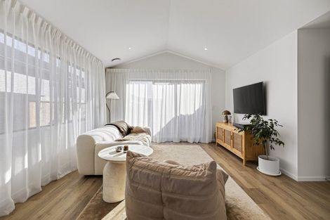 Photo of property in 11 Waterfowl Road, Jacks Point, 9371
