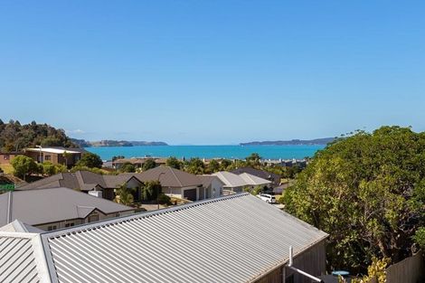 Photo of property in 4 Robinia Place, Snells Beach, 0920