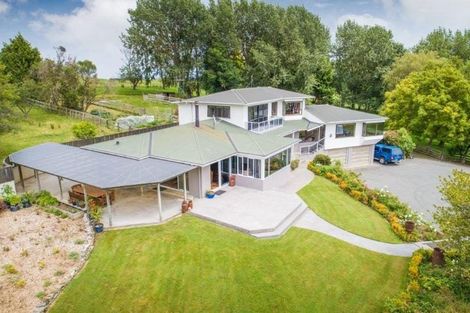 Photo of property in 322 Finnis Road, Pohangina, Feilding, 4775