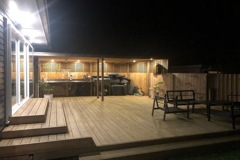 Photo of property in 1/248 Birkdale Road, Birkdale, Auckland, 0626