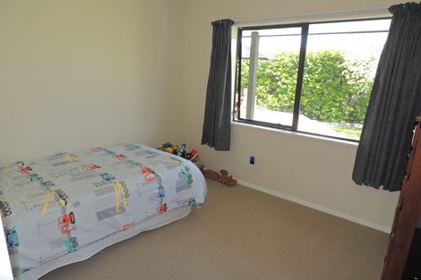 Photo of property in 7 Parfitt Place, Ngatea, 3503