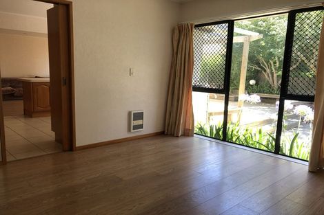 Photo of property in 50 Eugenia Rise, Totara Heights, Auckland, 2105