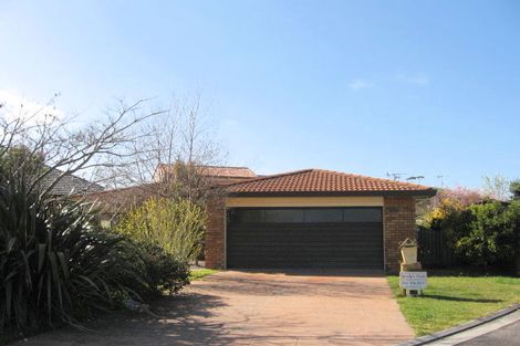 Photo of property in 25 Barbara Grove, Papamoa Beach, Papamoa, 3118