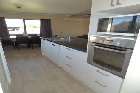 Photo of property in 7 Parfitt Place, Ngatea, 3503