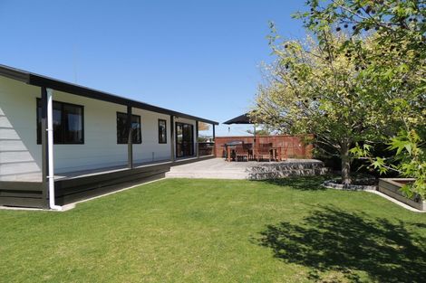 Photo of property in 7 Parfitt Place, Ngatea, 3503