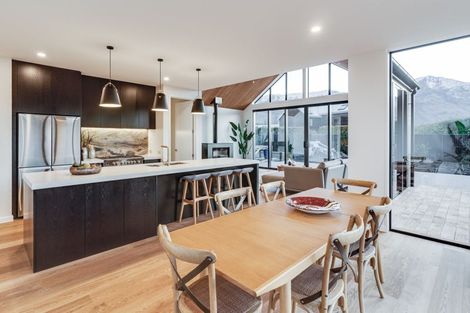 Photo of property in 170c Beacon Point Road, Wanaka, 9305