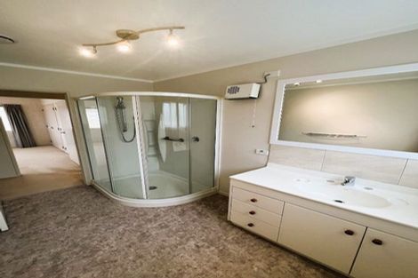 Photo of property in 10 Ruby Place, Orewa, 0931