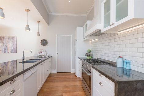 Photo of property in 95 Kawai Street, Nelson South, Nelson, 7010