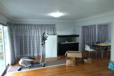 Photo of property in 17 Wilbur Place, Pakuranga Heights, Auckland, 2010