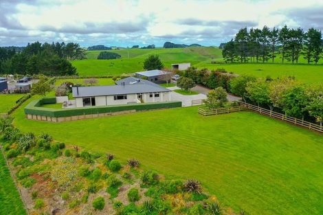 Photo of property in 457 Upland Road, Tarurutangi, New Plymouth, 4372